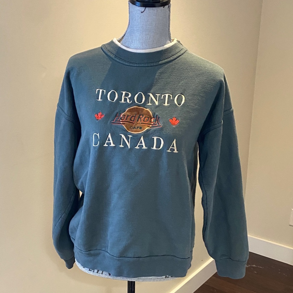 Vintage Hard Rock Cafe Toronto Blue Crewneck Sweater